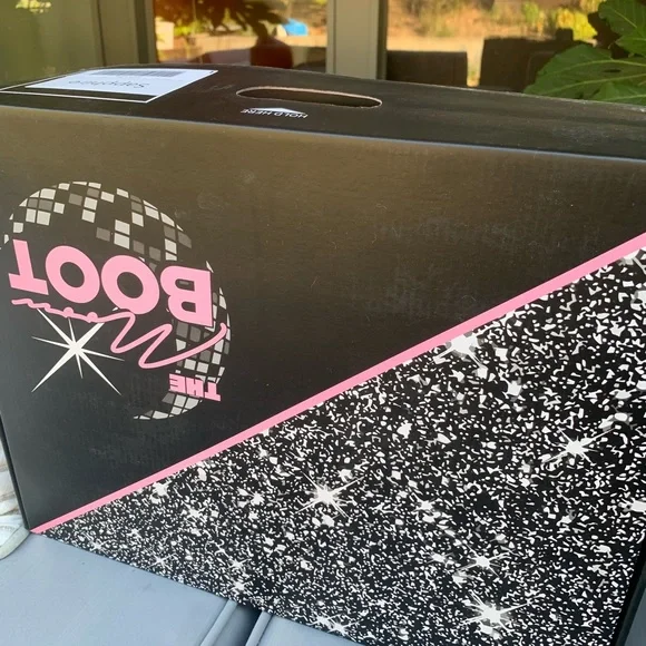 Moonlight roller skates  
Orig:269.00 - Picture 12 of 16